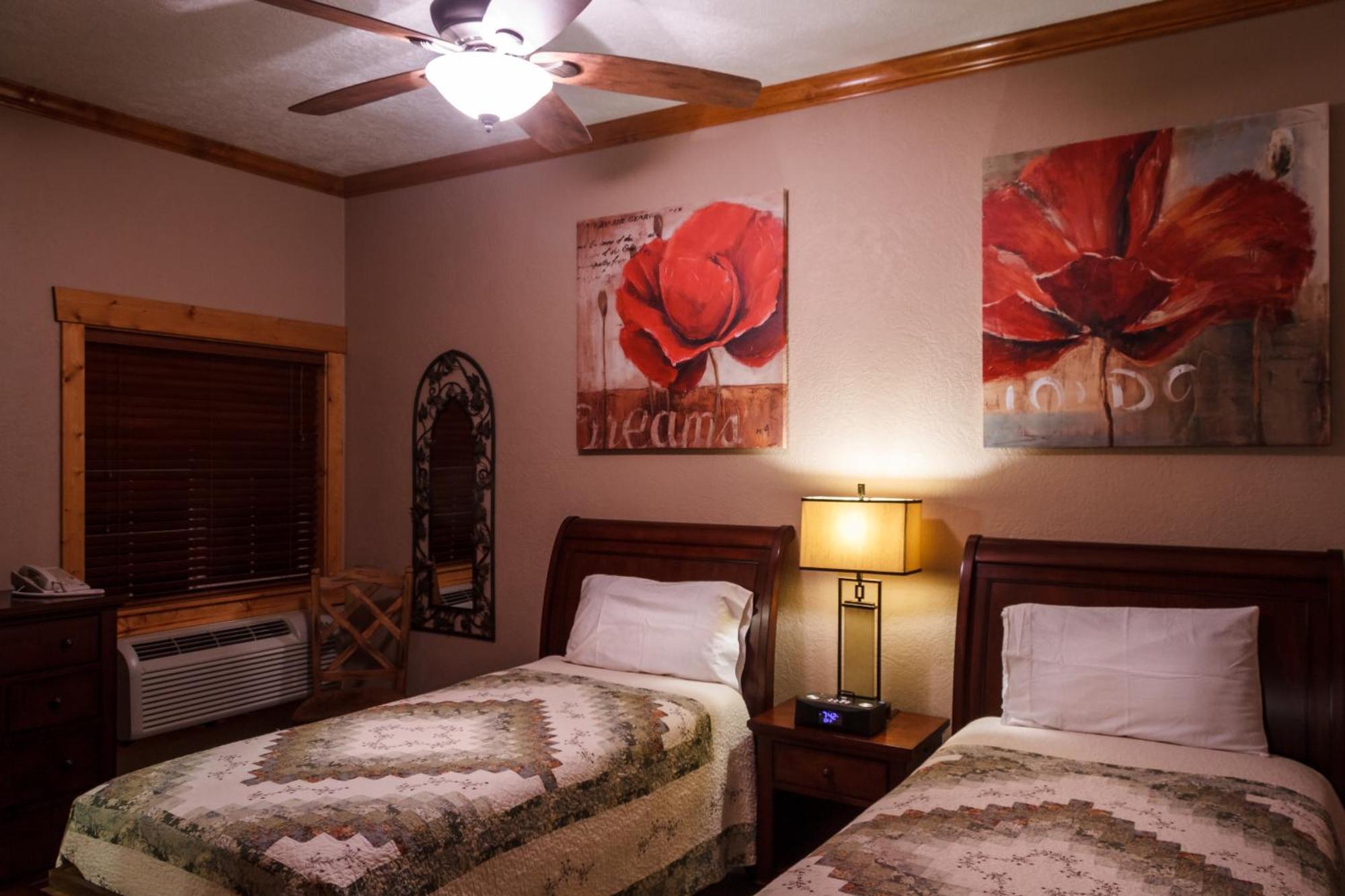 Desert Rose Resort&Cabins Bluff Exterior foto